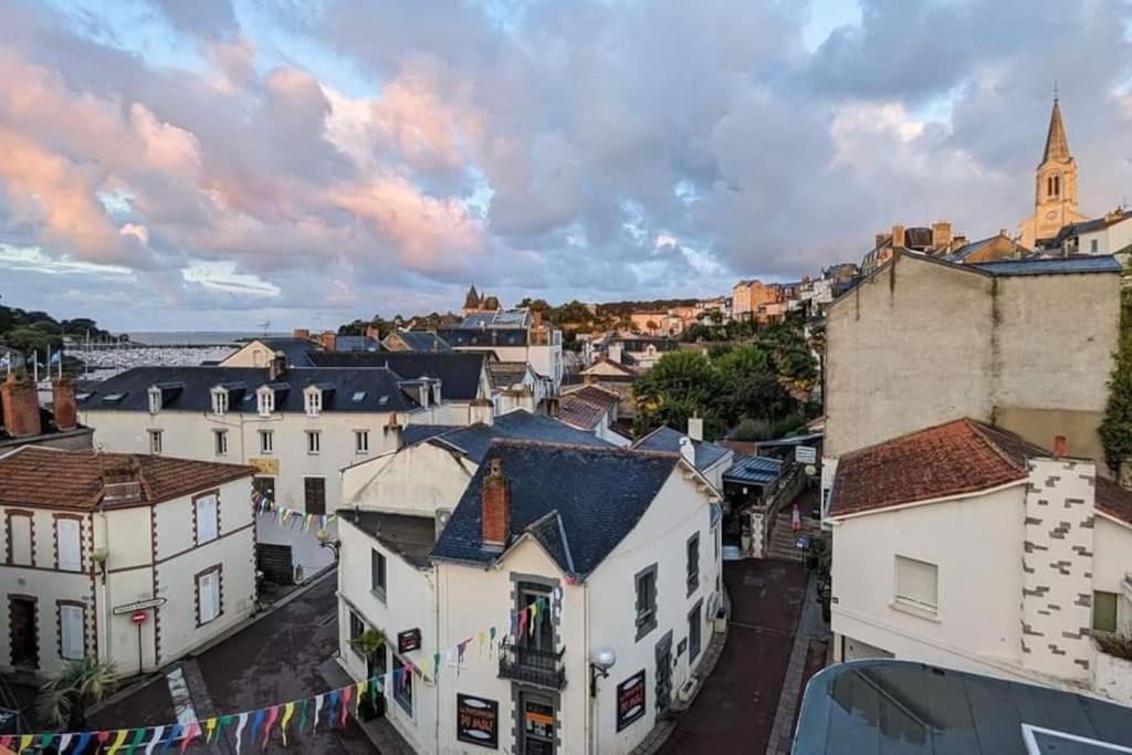 Foch, Vue Mer, Coeur De Ville Pornic Exterior photo